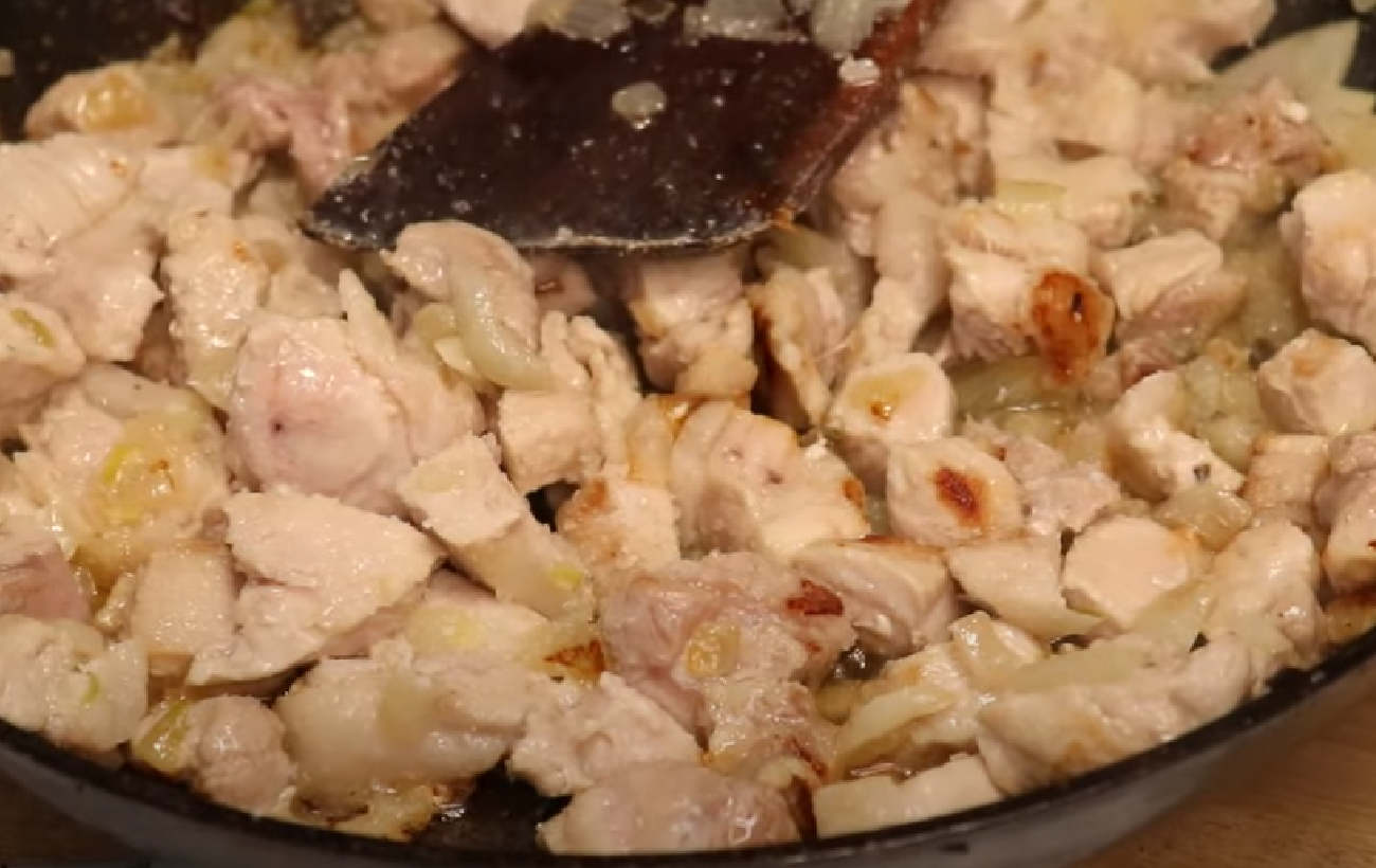 Картопляна бапка: дуже простий рецепт страви минулого століття з мінімальною кількістю продуктів